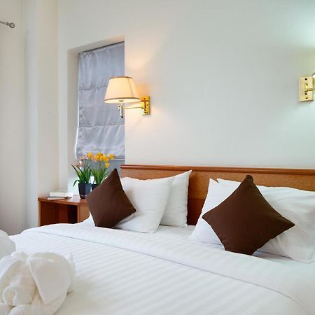 Kanchanaburi City Hotel Exterior foto