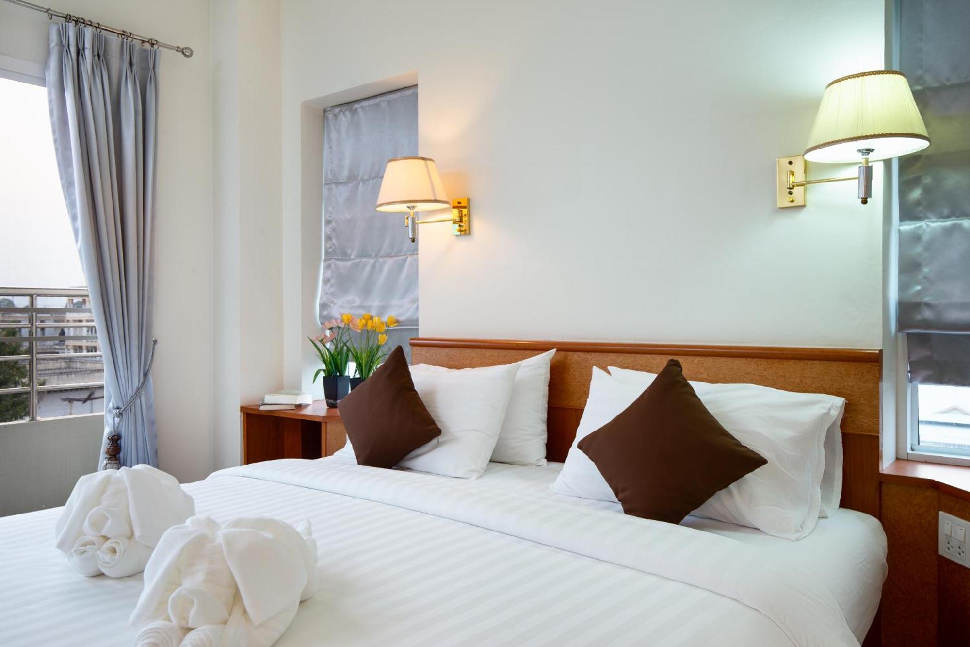 Kanchanaburi City Hotel Exterior foto