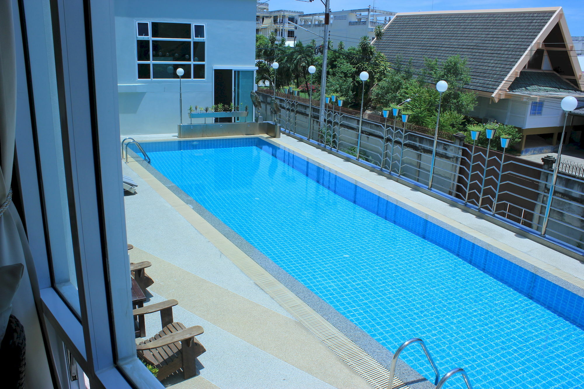 Kanchanaburi City Hotel Exterior foto