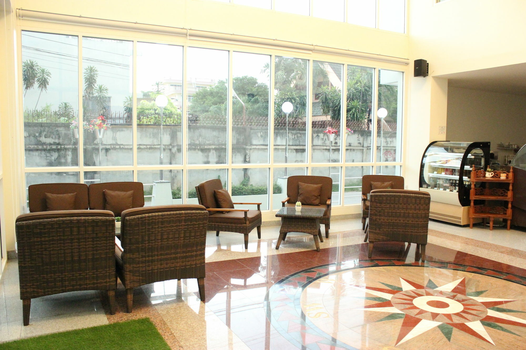Kanchanaburi City Hotel Exterior foto